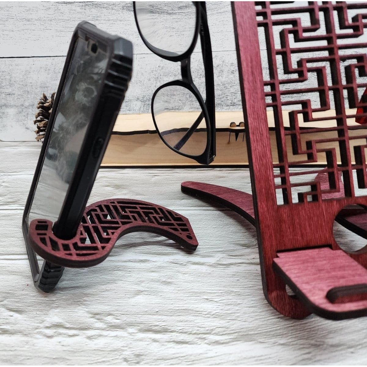 Phone Stand with Kickstand and Decorative Design Modern - Hats Signs Patches 3D printing Engraving